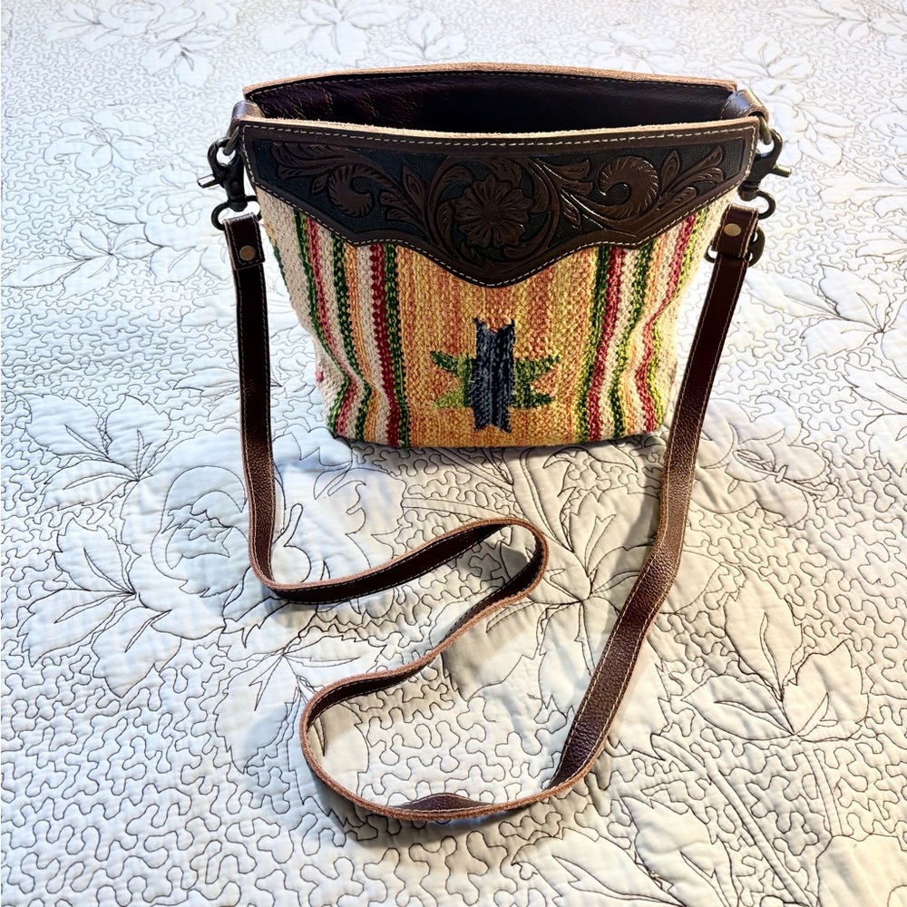 Myra Bag Hand-Tooled Leather/Woven Tapestry Southwest Crossbody Shoulder Bag🧡